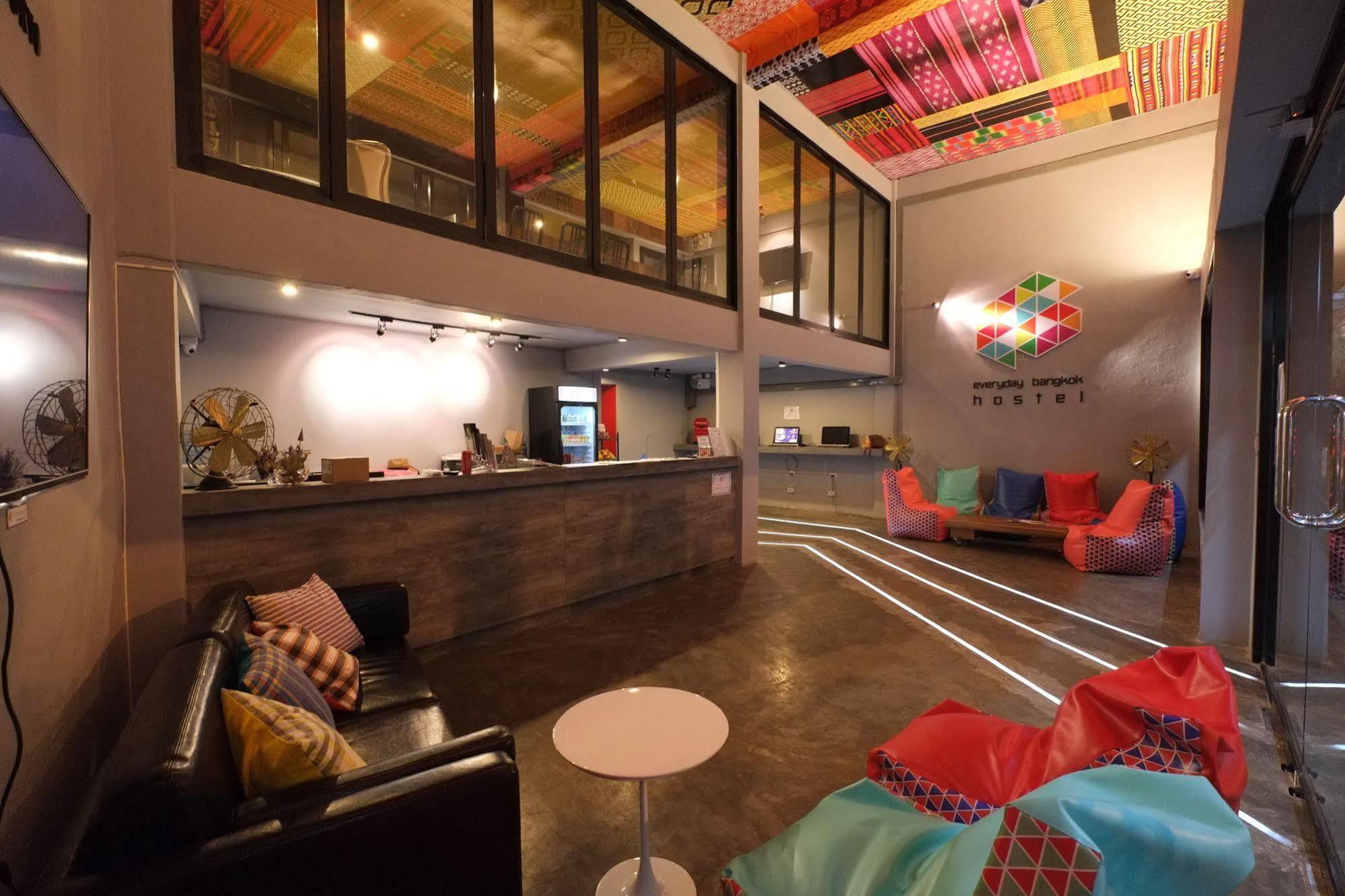 Everyday Bangkok Hostel Екстер'єр фото