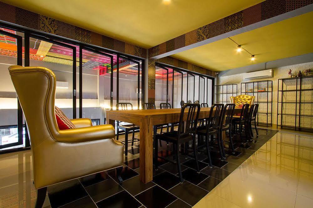 Everyday Bangkok Hostel Екстер'єр фото